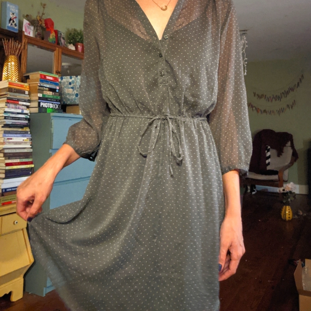 Old Navy Grey + White Polka Dot Drawstring Dress